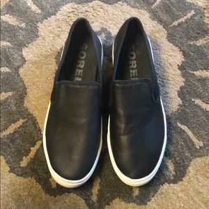 Sorel black shoes